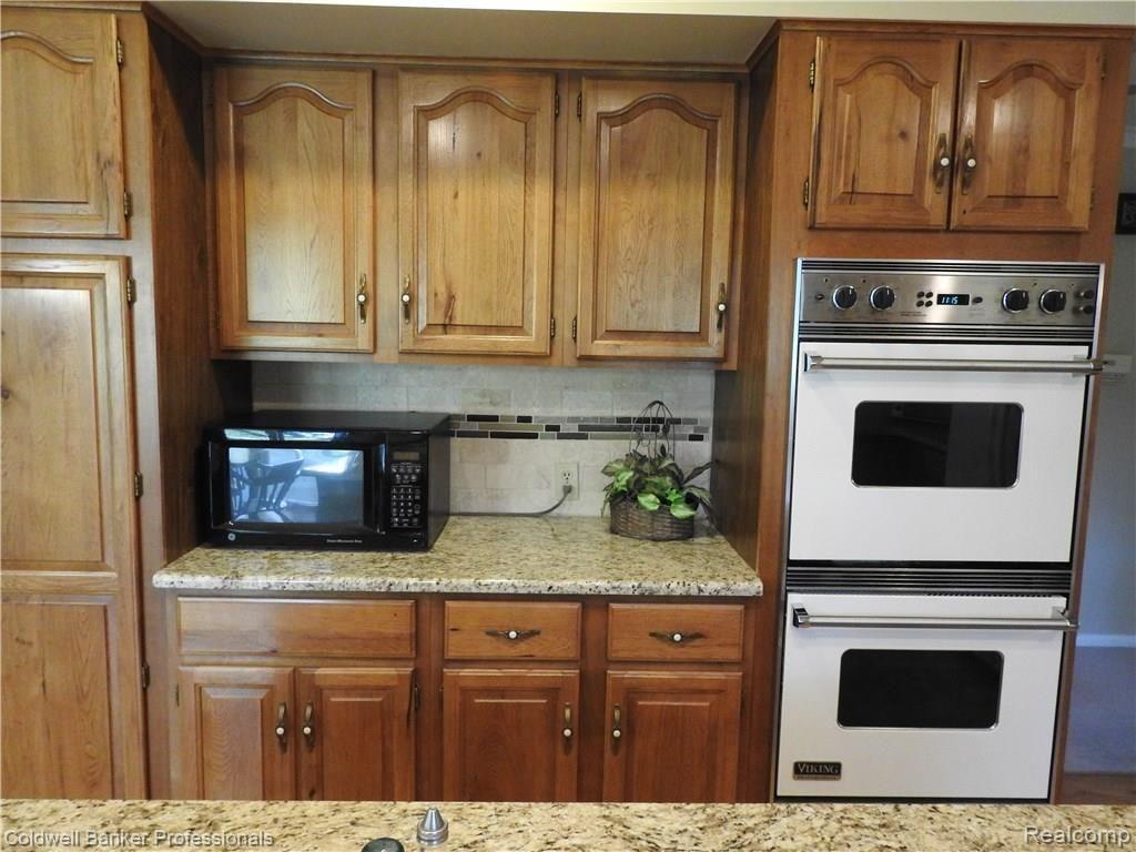 1550 Rulane Drive Lapeer, MI 48446 - Photo 17 of 43 DSCN9719.JPG