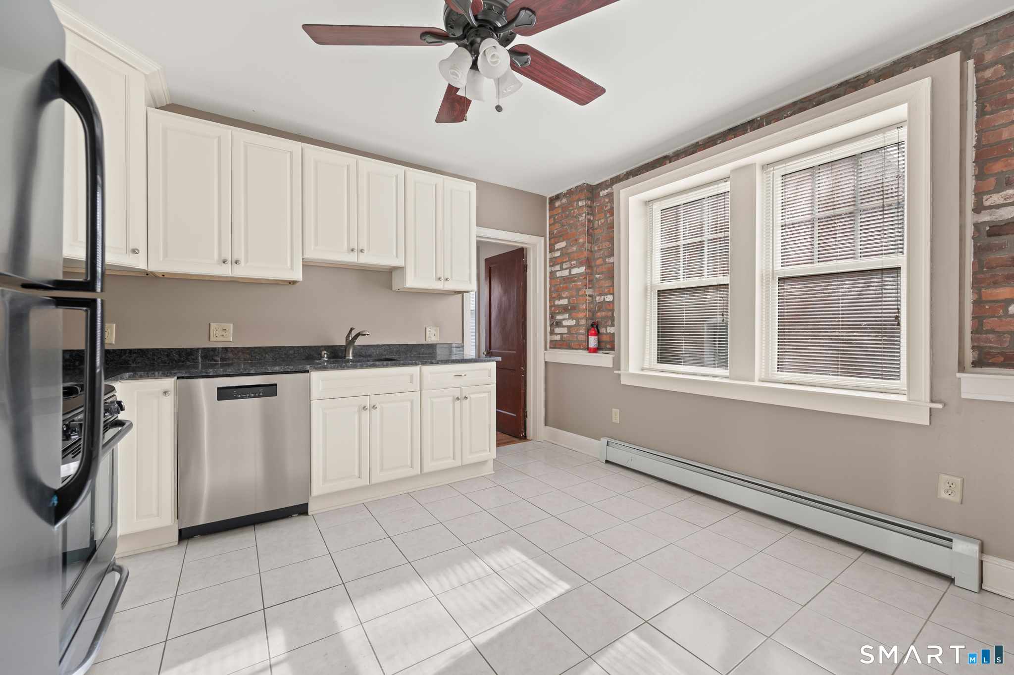 171 Chestnut Street New Haven, CT 06511 - Photo 8 of 13