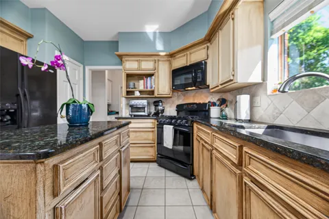 $565,000 | 3103 Millbrook Lane, Missouri City, TX 77459