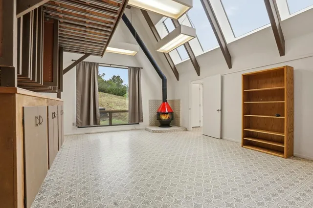 a view of a storage & utility room