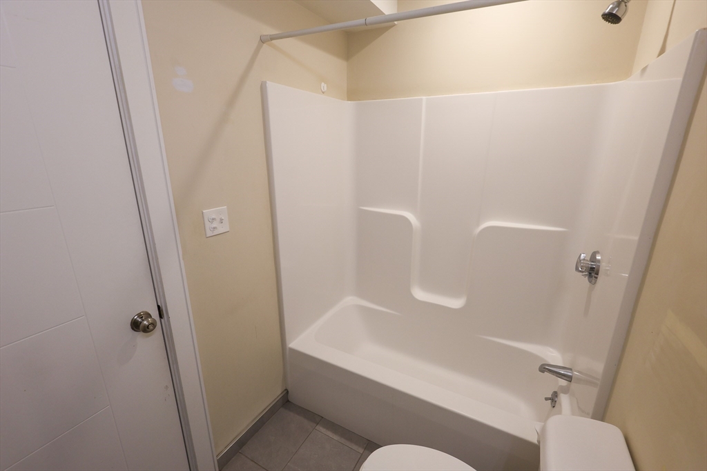 332 Talbot Avenue, Unit 5 Boston, MA 02124 - Photo 16 of 19
