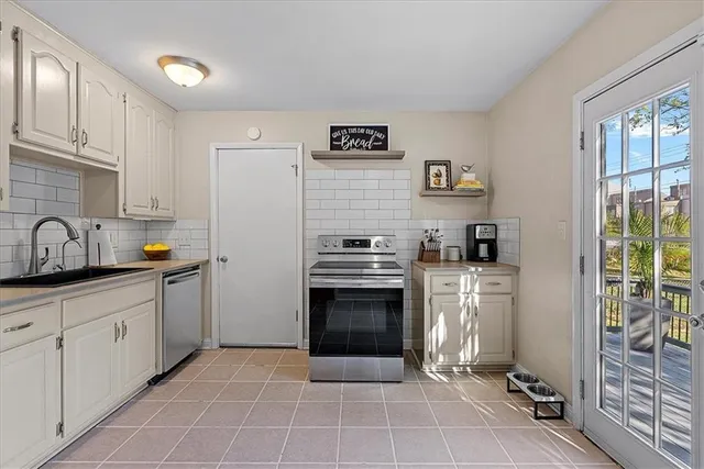 $350,000 | 7611 Walmer Street, Prairie Village, KS 66204