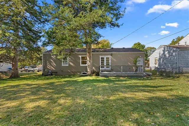 $350,000 | 7611 Walmer Street, Prairie Village, KS 66204