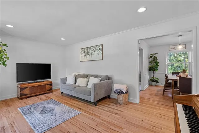 $350,000 | 7611 Walmer Street, Prairie Village, KS 66204