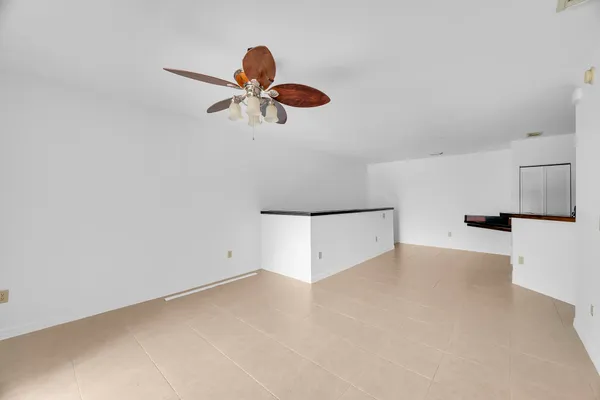 $1,500 | 106 Southwest Peacock Boulevard, Unit 206, Port St. Lucie, FL 34986