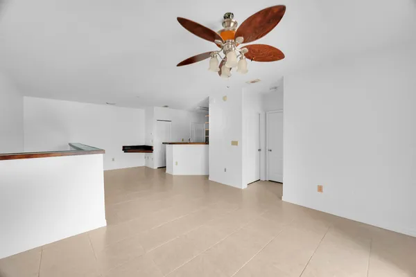 $1,500 | 106 Southwest Peacock Boulevard, Unit 206, Port St. Lucie, FL 34986