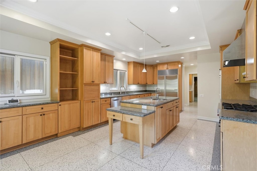 2 Santa Bella Road Rolling Hills Estates, CA 90274 - Photo 11 of 52