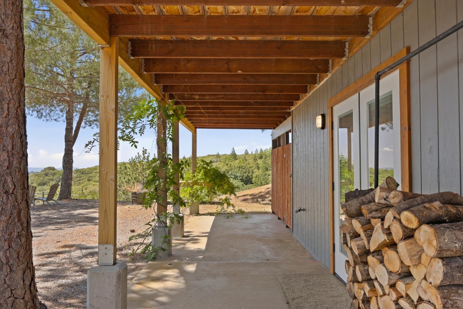 5595 Jasper-Ridge Murphys, CA 95247 - Photo 46 of 96 Covered patio area off the primary suite.