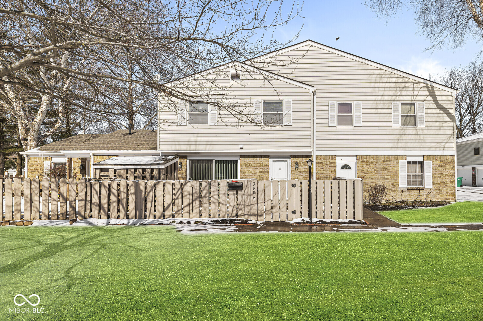 3986 Braddock Road Indianapolis, IN 46268 - Photo 3 of 24 Gallery Image 3