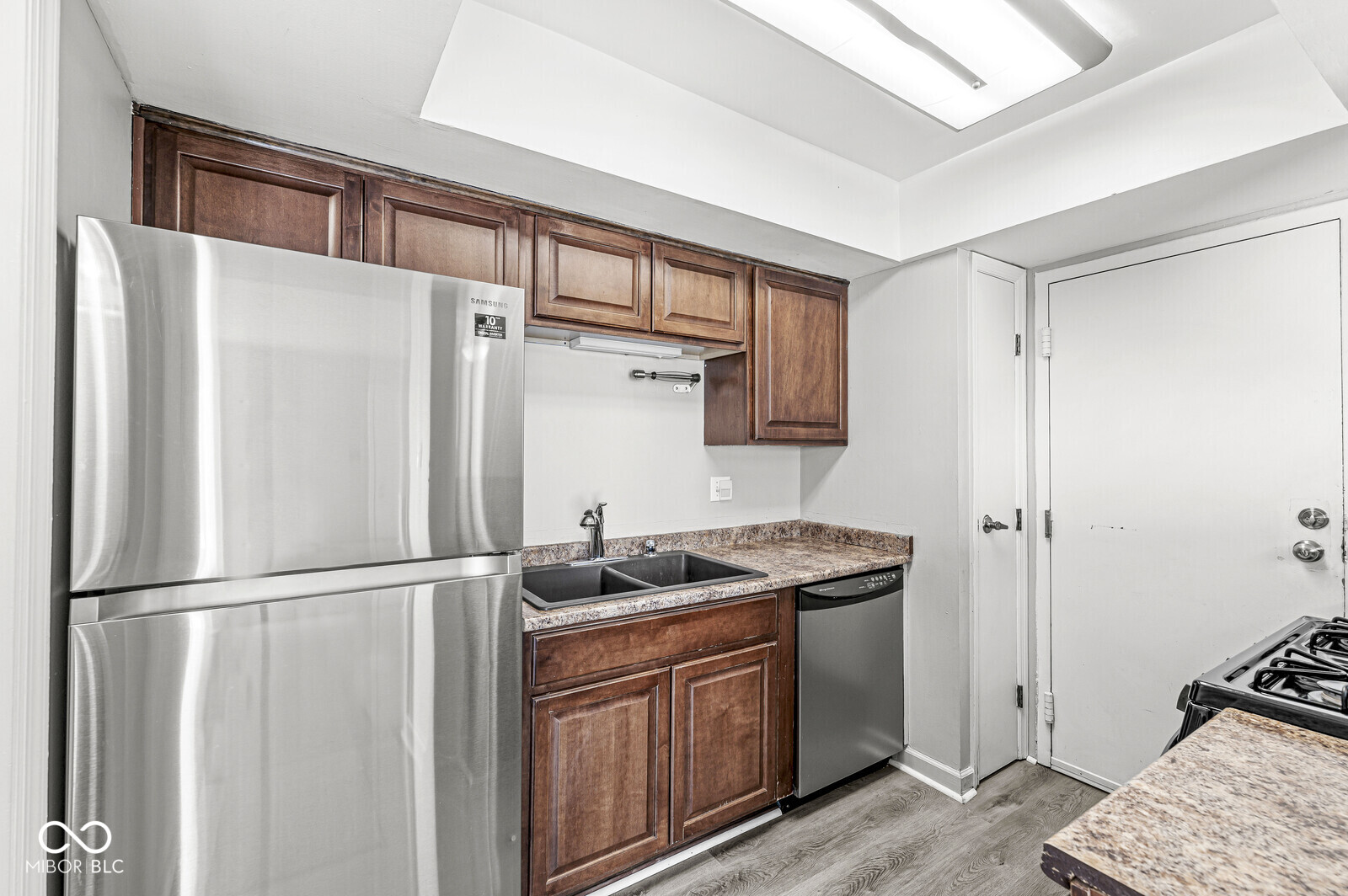 3986 Braddock Road Indianapolis, IN 46268 - Photo 5 of 24 Gallery Image 5