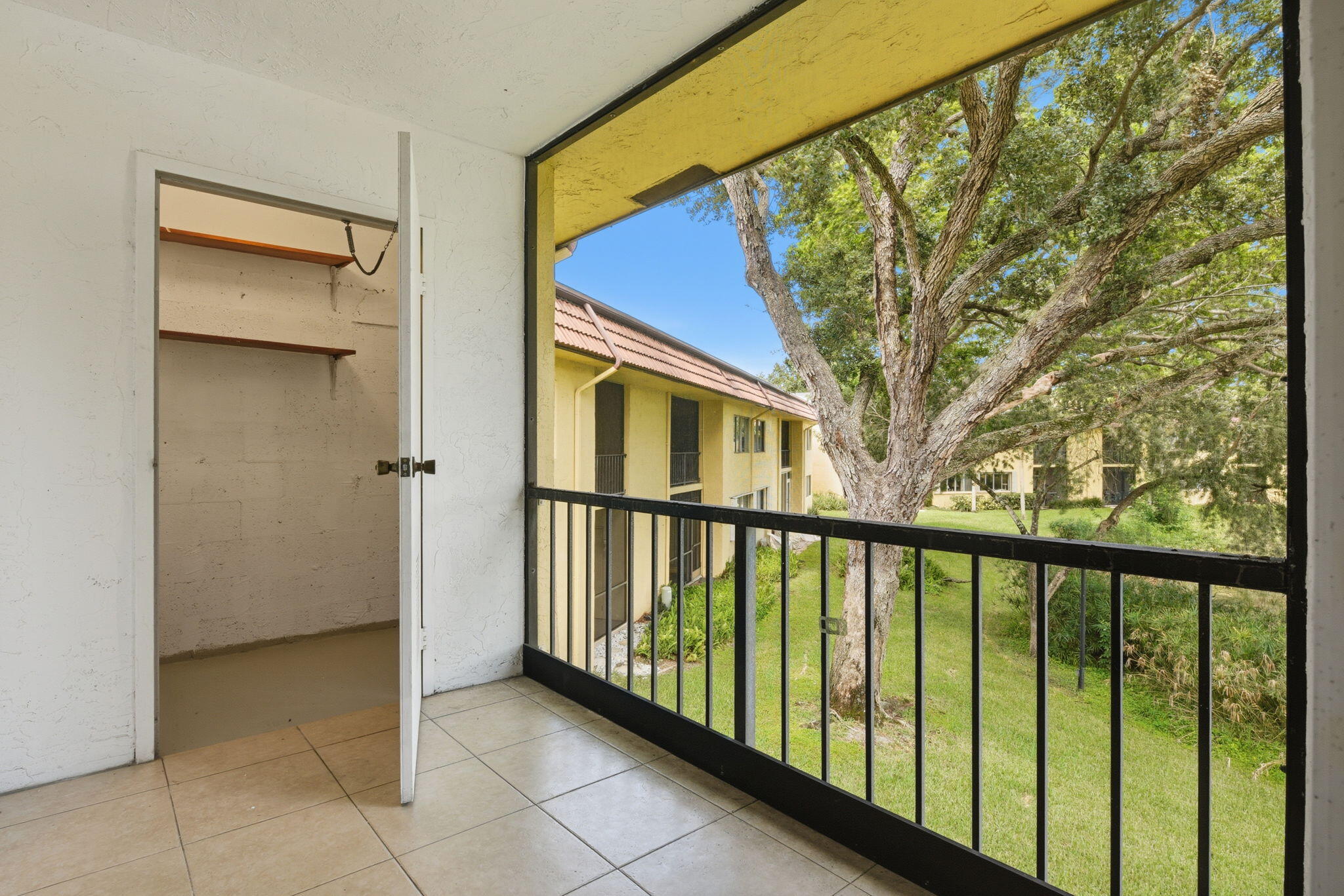 824 Southwest 9th St Circle, Unit 201 Boca Raton, FL 33486 - Photo 18 of 22 18