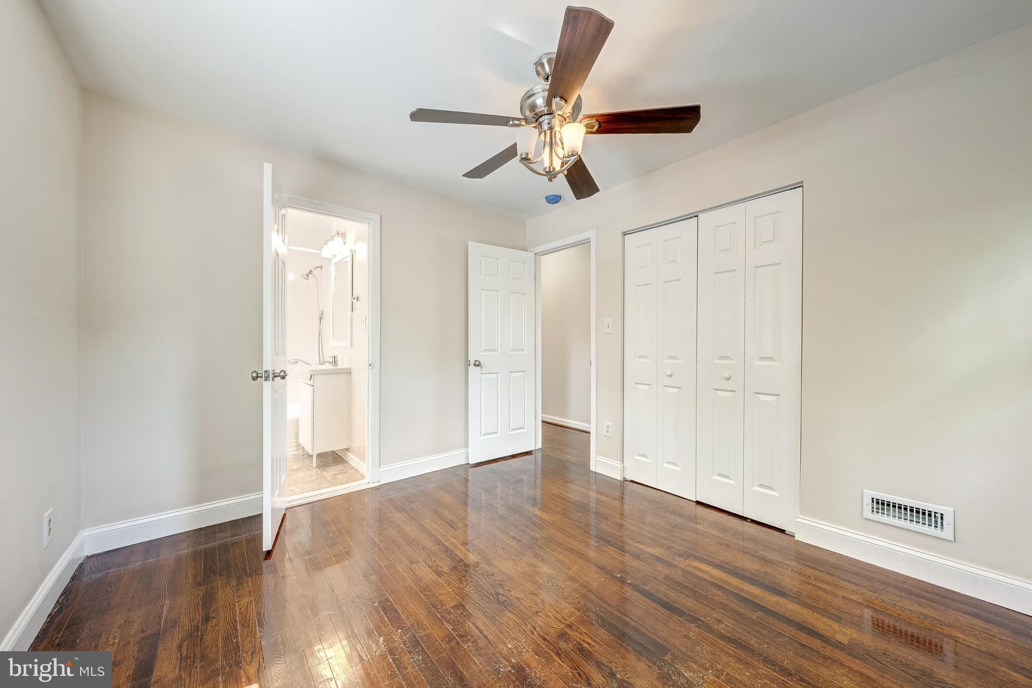 4144 Addison Road Fairfax, VA 22030 - Photo 12 of 29