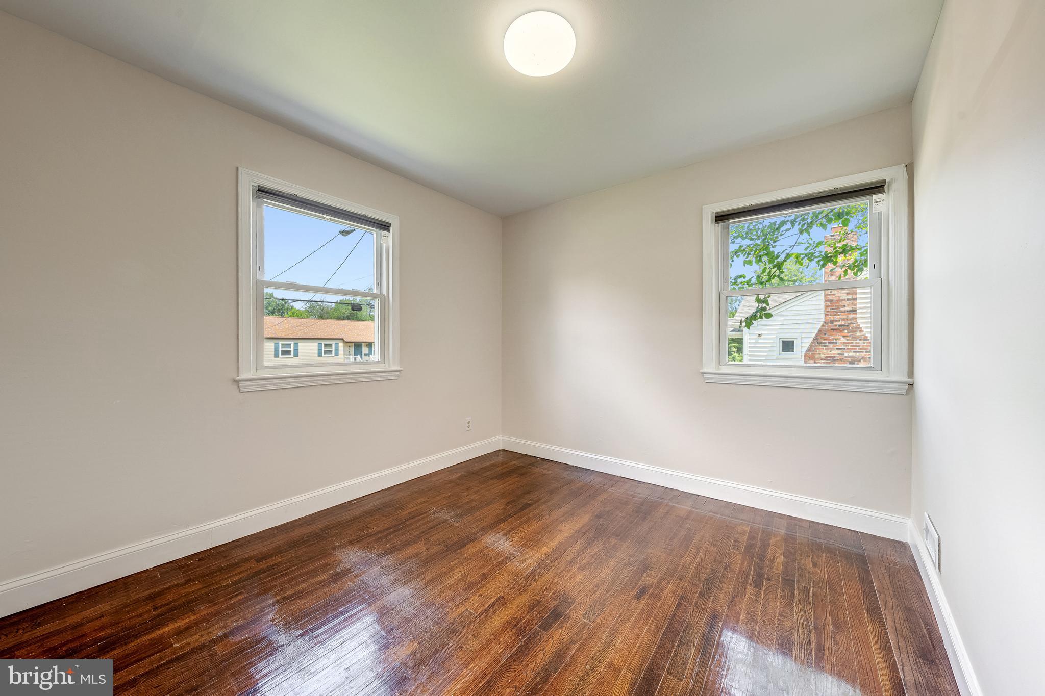 4144 Addison Road Fairfax, VA 22030 - Photo 15 of 29