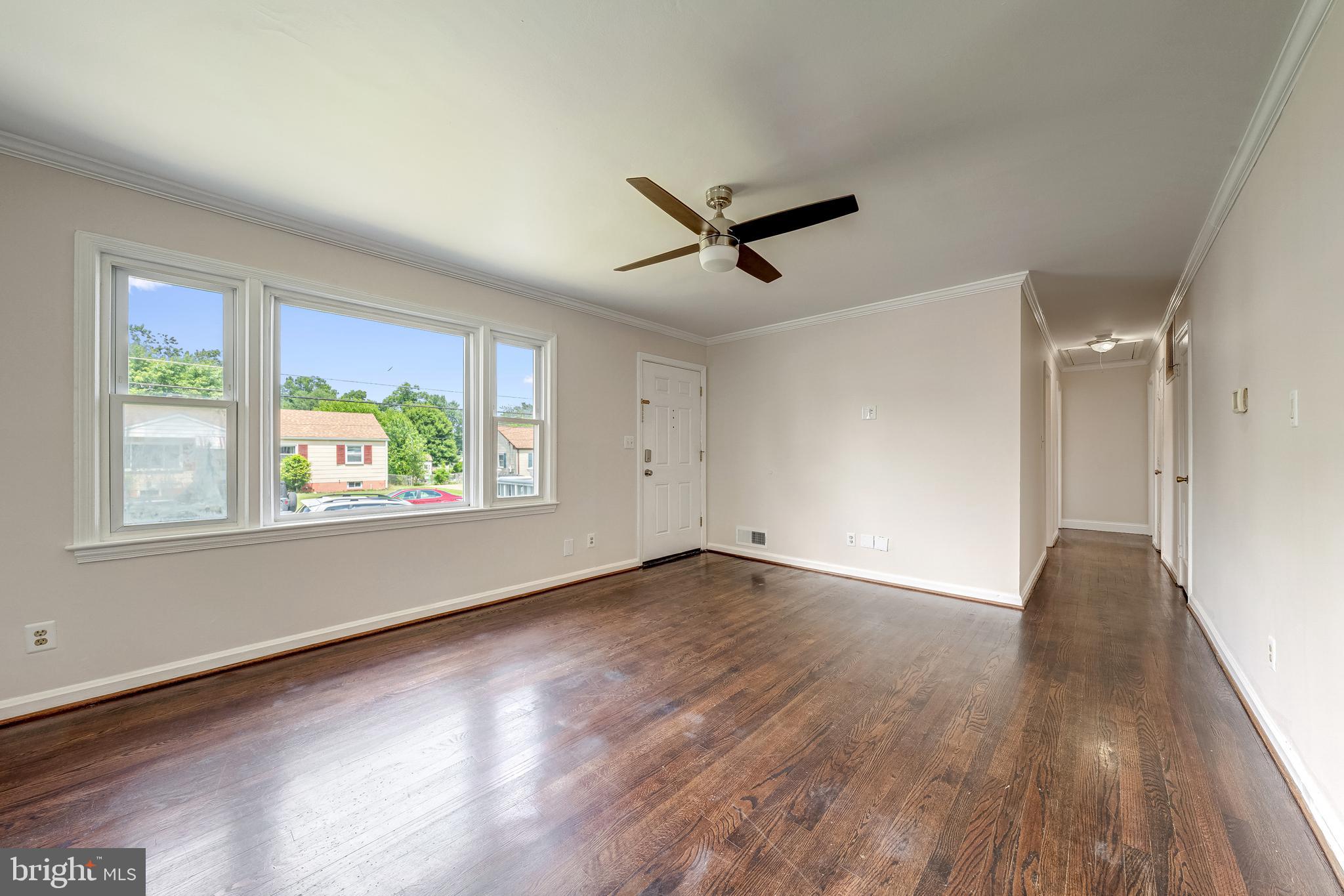 4144 Addison Road Fairfax, VA 22030 - Photo 4 of 29