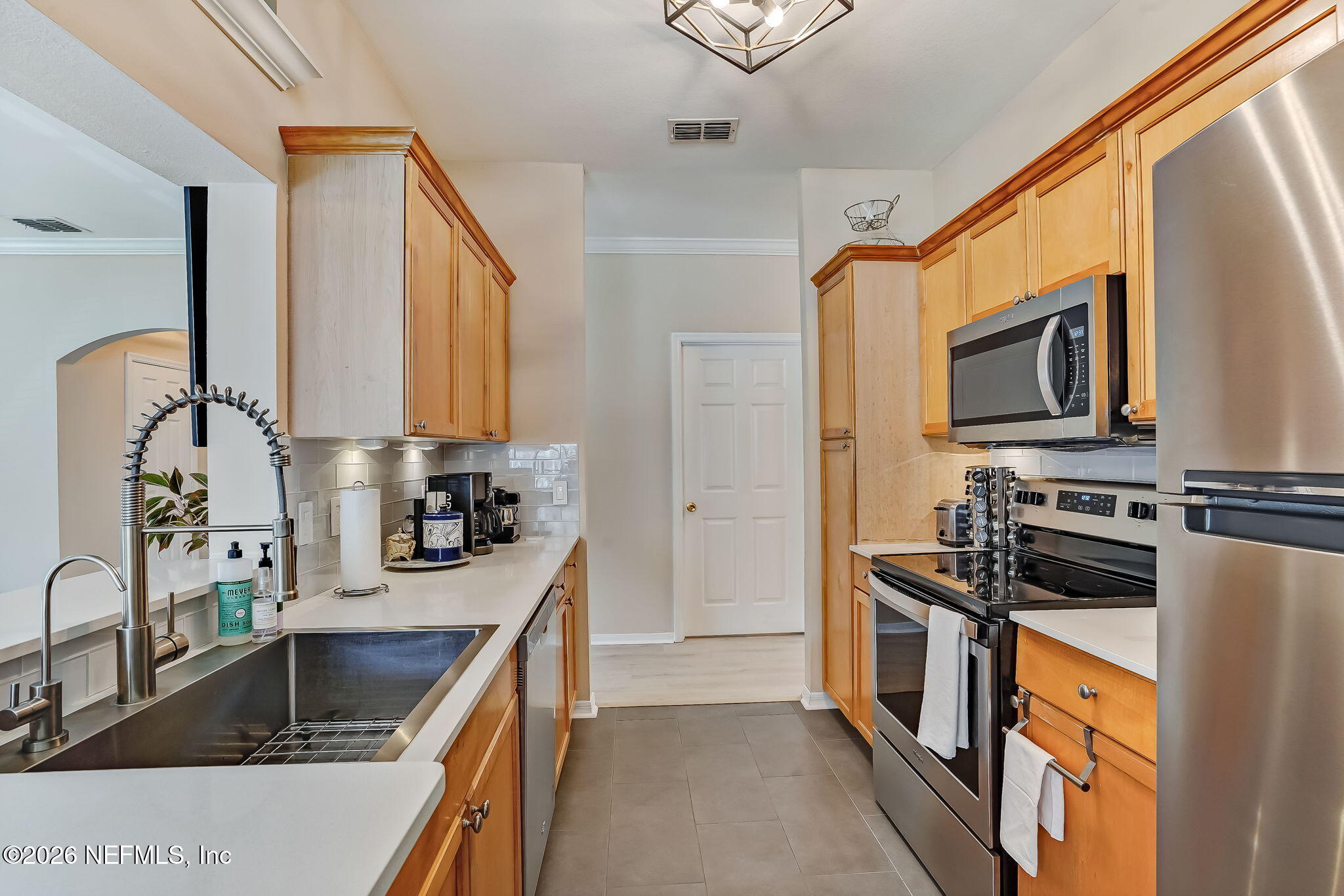 10961 Burnt Mill Road, Unit 711 Jacksonville, FL 32256 - Photo 12 of 50 12) 73339-6a3998d98f315