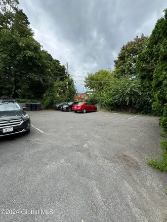 $1,550 | 460 Washington Avenue, Unit 4, Albany, NY 12203