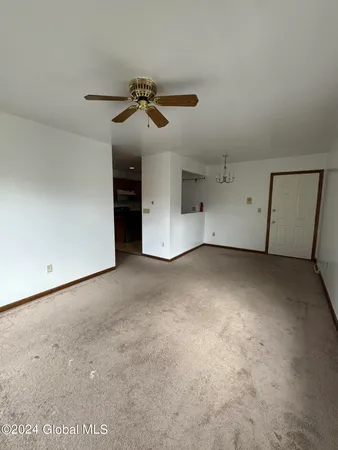 $1,550 | 460 Washington Avenue, Unit 4, Albany, NY 12203