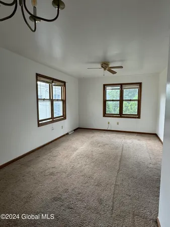 $1,550 | 460 Washington Avenue, Unit 4, Albany, NY 12203