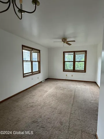 $1,550 | 460 Washington Avenue, Unit 4, Albany, NY 12203