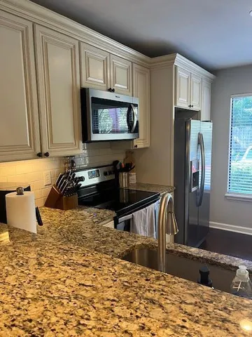 $3,000 | 359 Spoonbill Lane, Unit A, Mount Pleasant, SC 29464