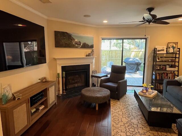 359 Spoonbill Lane, Unit A Mount Pleasant, SC 29464 - Photo 7 of 33 IMG_2842