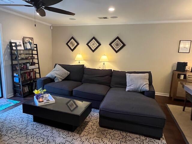 359 Spoonbill Lane, Unit A Mount Pleasant, SC 29464 - Photo 9 of 33 IMG_2843