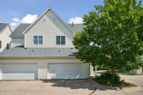 $250,000 | 2433 Columbus Court, Minneapolis, MN 55404