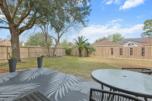 $375,000 | 7530 Nicholforest Lane, Spring, TX 77389