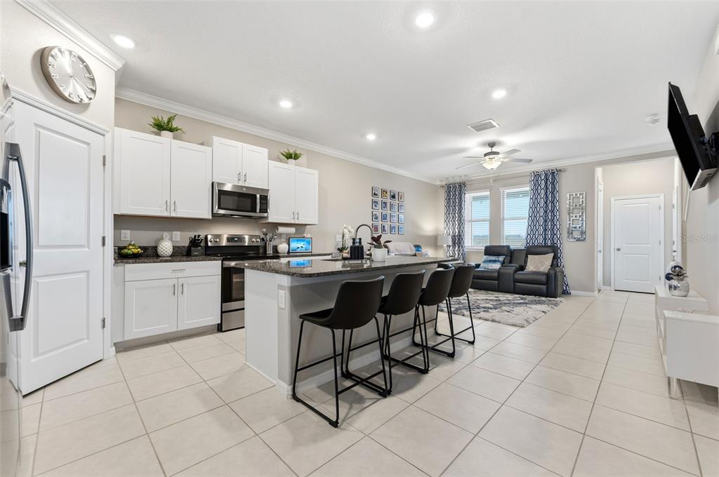 31607 Blue Passing Loop Wesley Chapel, FL 33545 - Photo 8 of 26