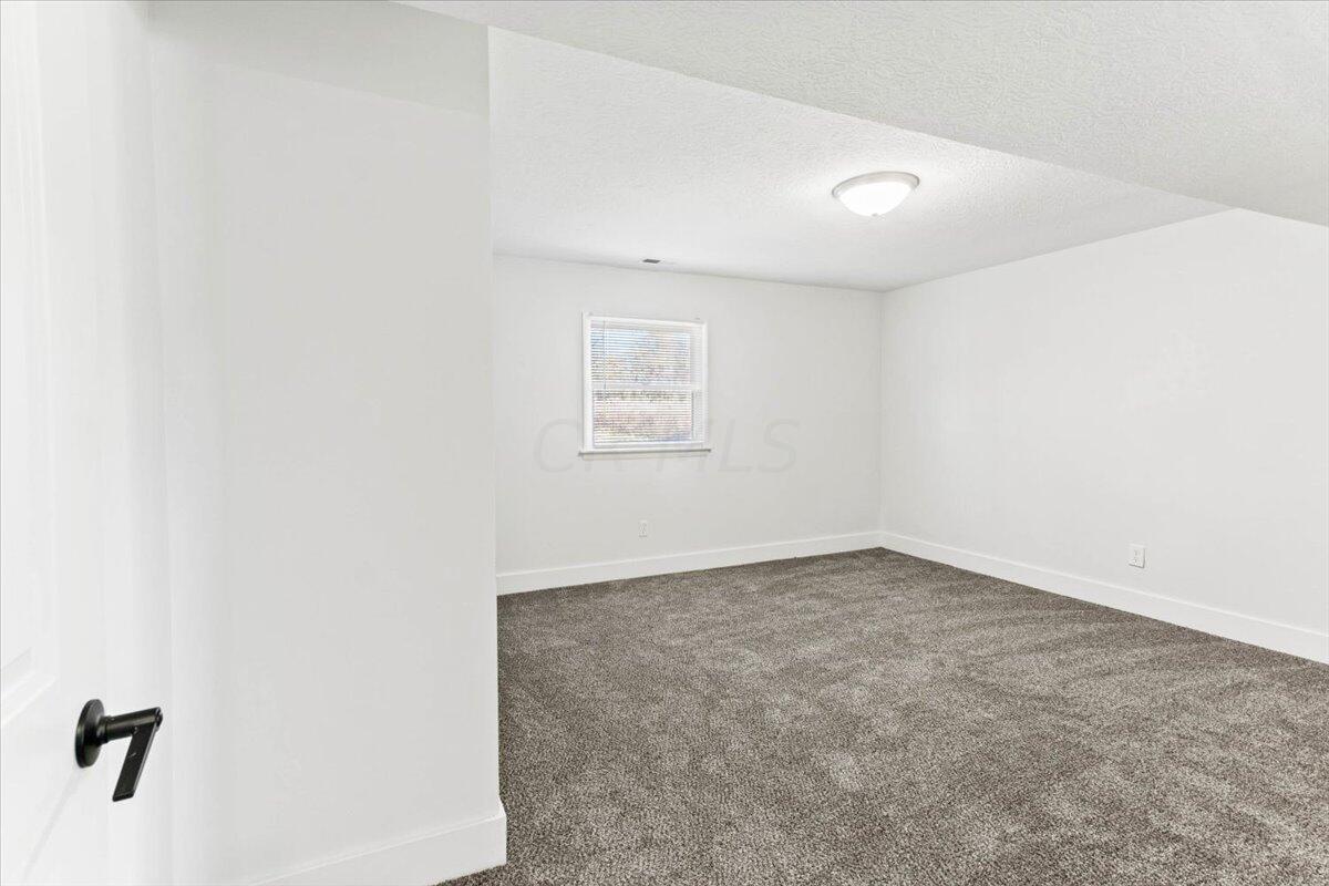 7510 Wells Road Plain City, OH 43064 - Photo 23 of 37 26-Master Bedroom