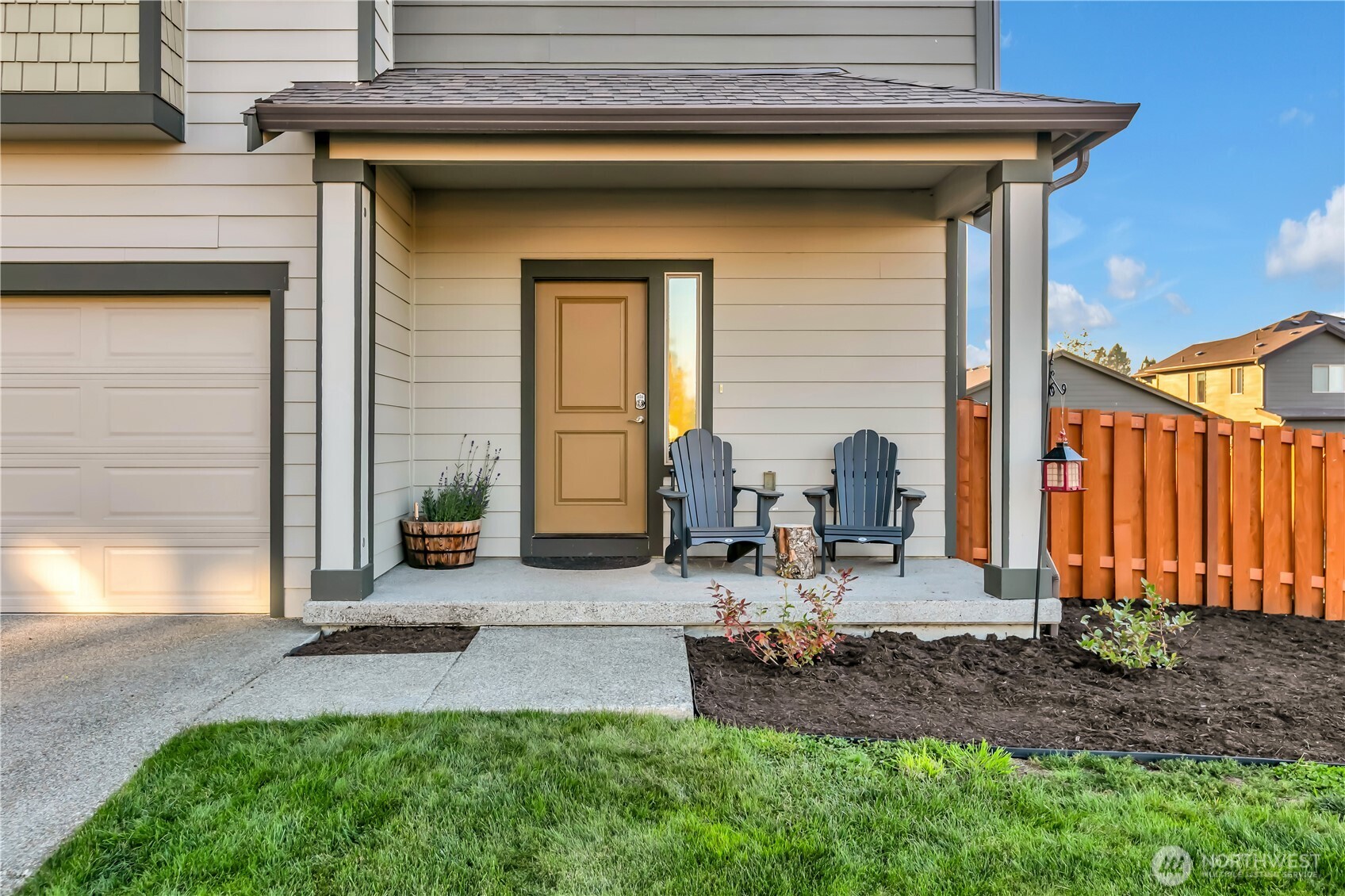 291 South Sergeant Street Buckley, WA 98321 - Photo 3 of 38 a front view of a house with garden