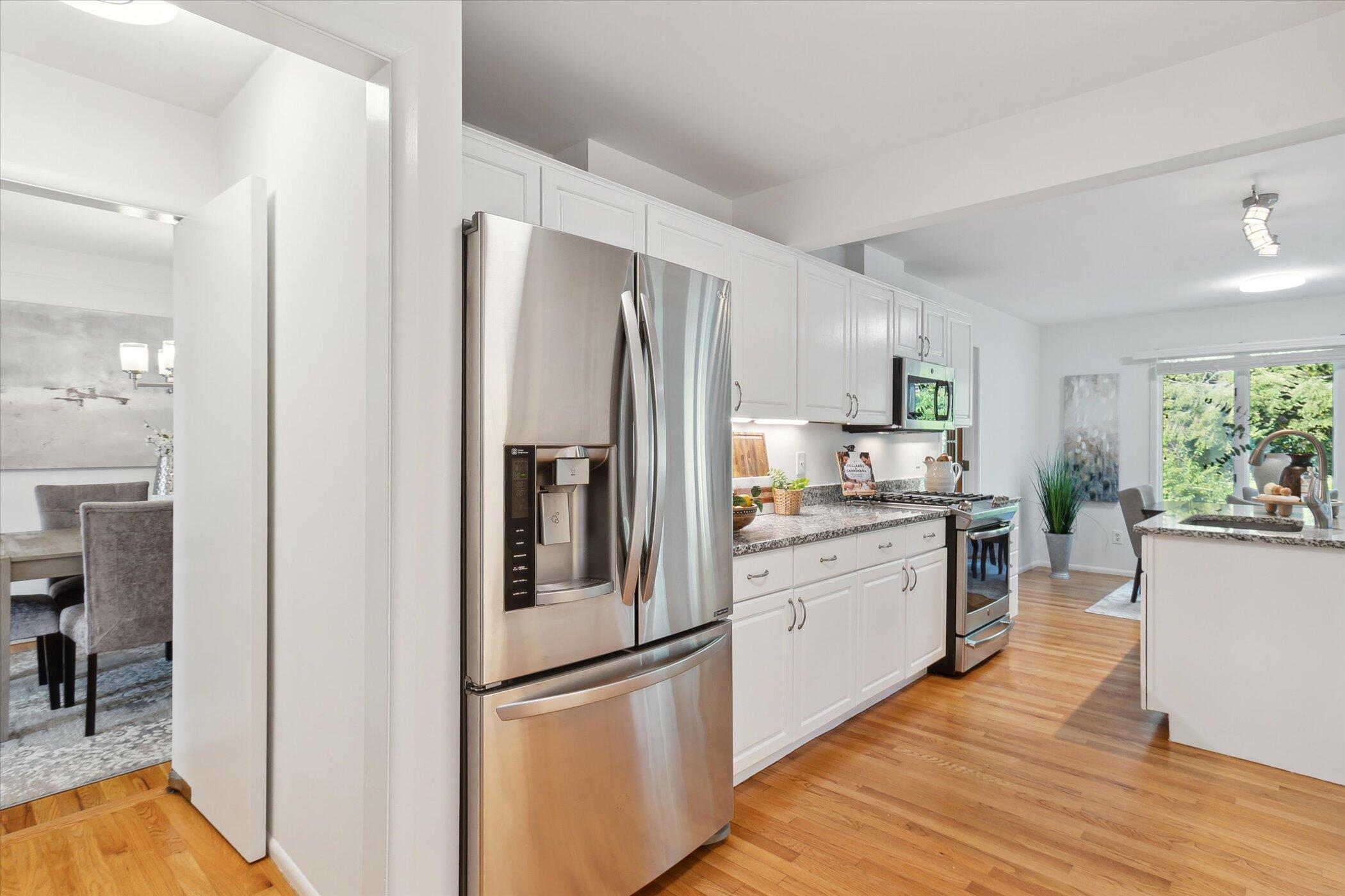 2812 Colony Road Ann Arbor, MI 48104 - Photo 23 of 66 23-2812-Colony-Rd-Ann-Arbor-MI-48104-Win