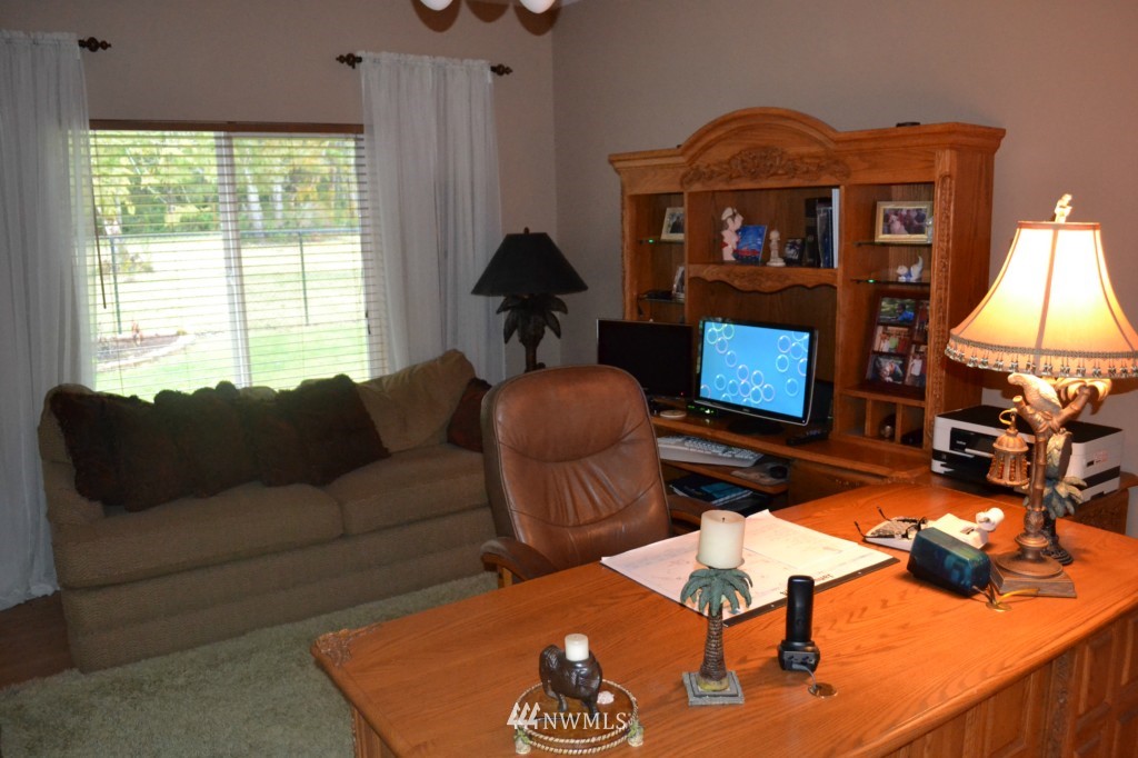 923 East Strong Road Shelton, WA 98584 - Photo 12 of 24 Gallery Image 12