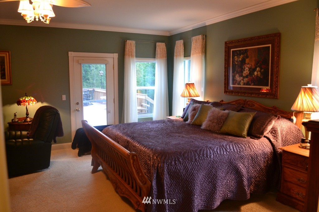 923 East Strong Road Shelton, WA 98584 - Photo 13 of 24 Gallery Image 13