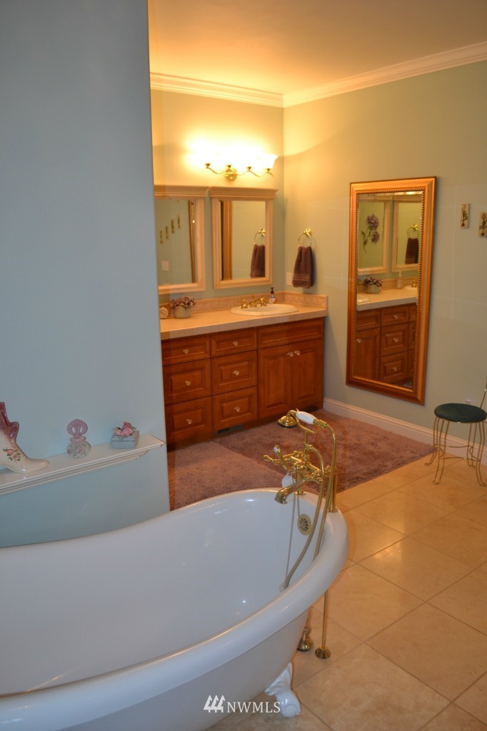 923 East Strong Road Shelton, WA 98584 - Photo 17 of 24 Gallery Image 17
