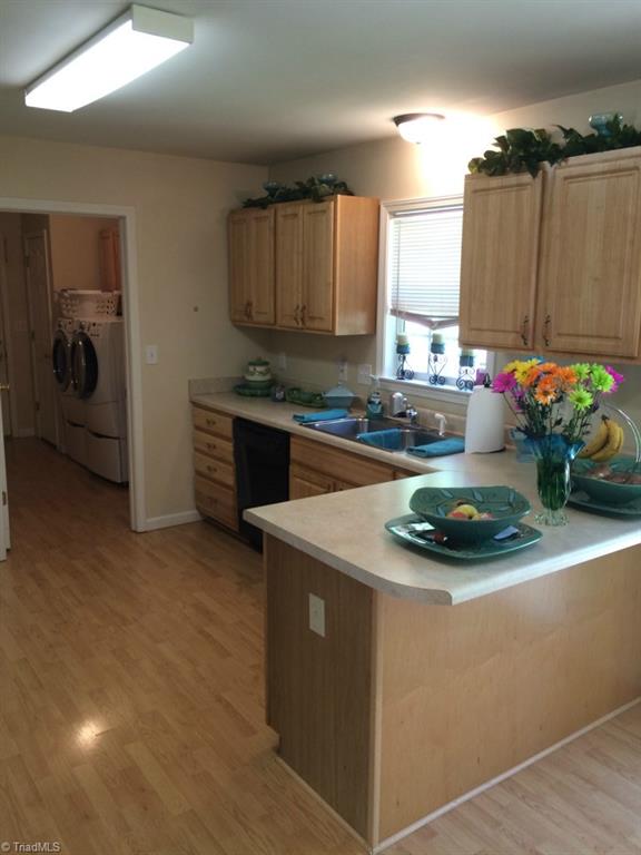 305 Kirkman Road Lexington, NC 27292 - Photo 4 of 15 Gallery Image 4
