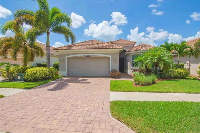 $525,000 | 1830 Berkshire Circle Southwest, Vero Beach, FL 32968