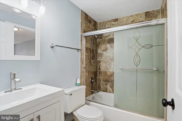 $2,500 | 8418 White Feather Court, Lorton, VA 22079