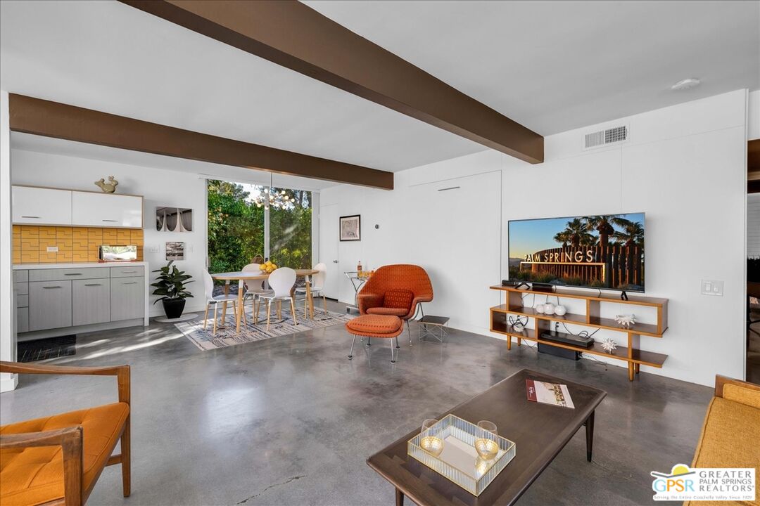 360 Cabrillo Road, Unit 232 Palm Springs, CA 92262 - Photo 5 of 34 Gallery Image 5
