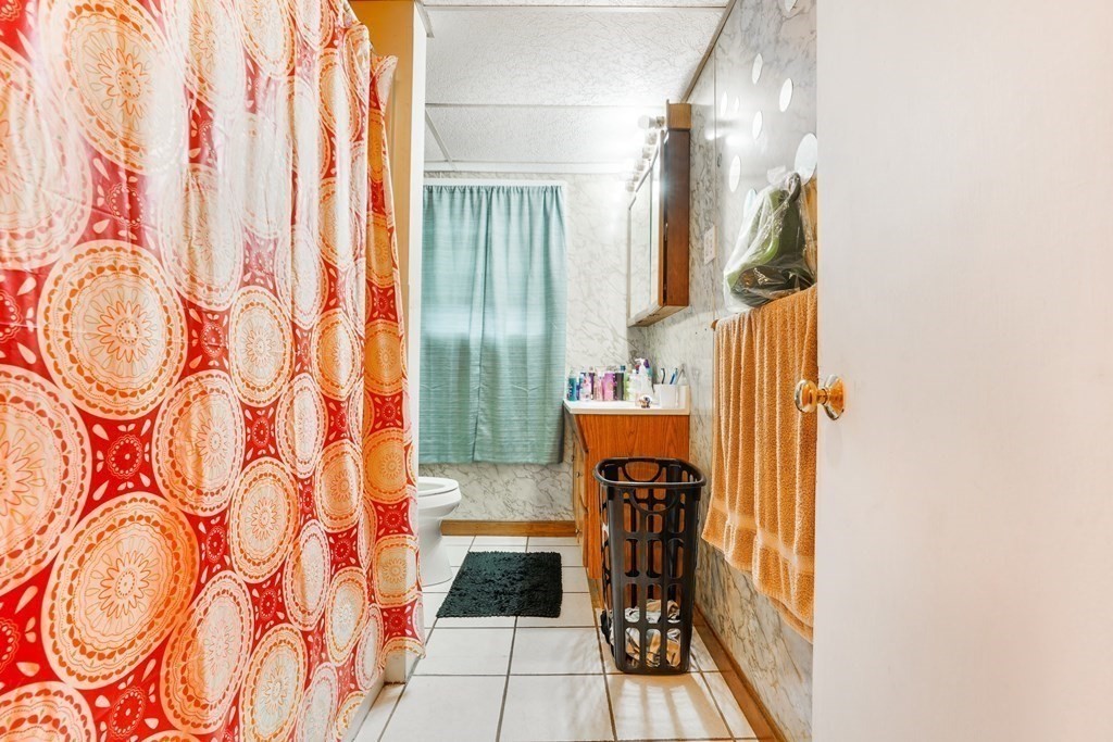 14 Bay Street Fall River, MA 02721 - Photo 11 of 16