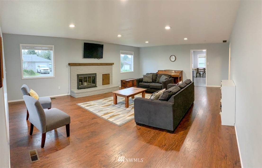 383 Southwest 16th Street Chehalis, WA 98532 - Photo 4 of 30 Gallery Image 4