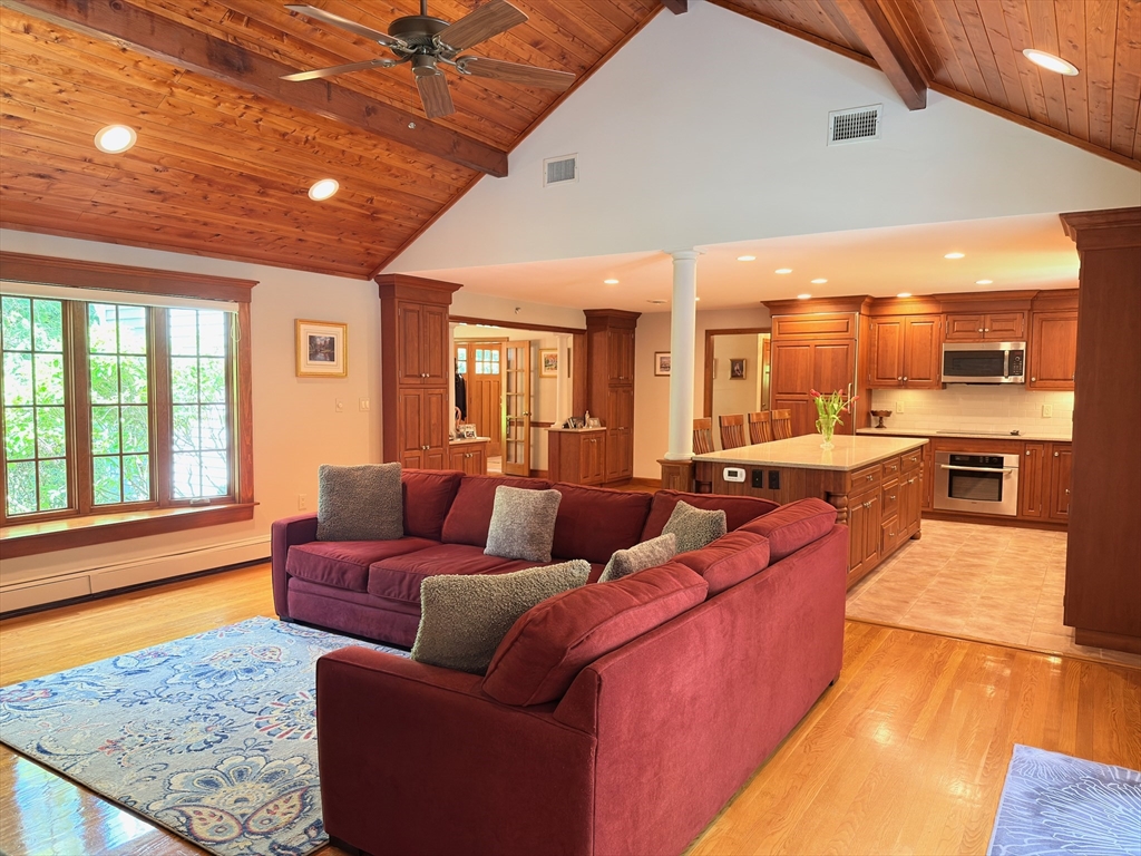 19 Bubbling Brook Road Walpole, MA 02081 - Photo 4 of 32