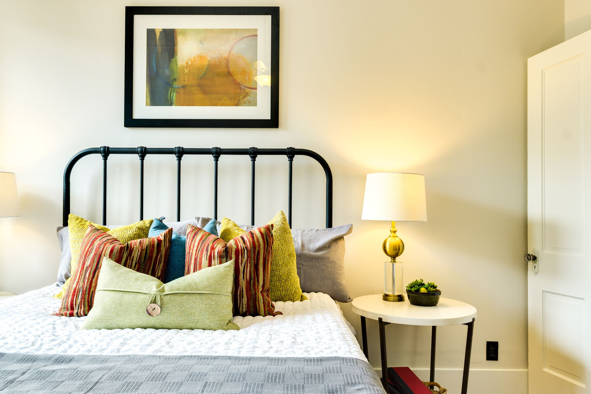 3908 Avenue D Austin, TX 78751 - Photo 18 of 26 a picture of a bench in a bathroom