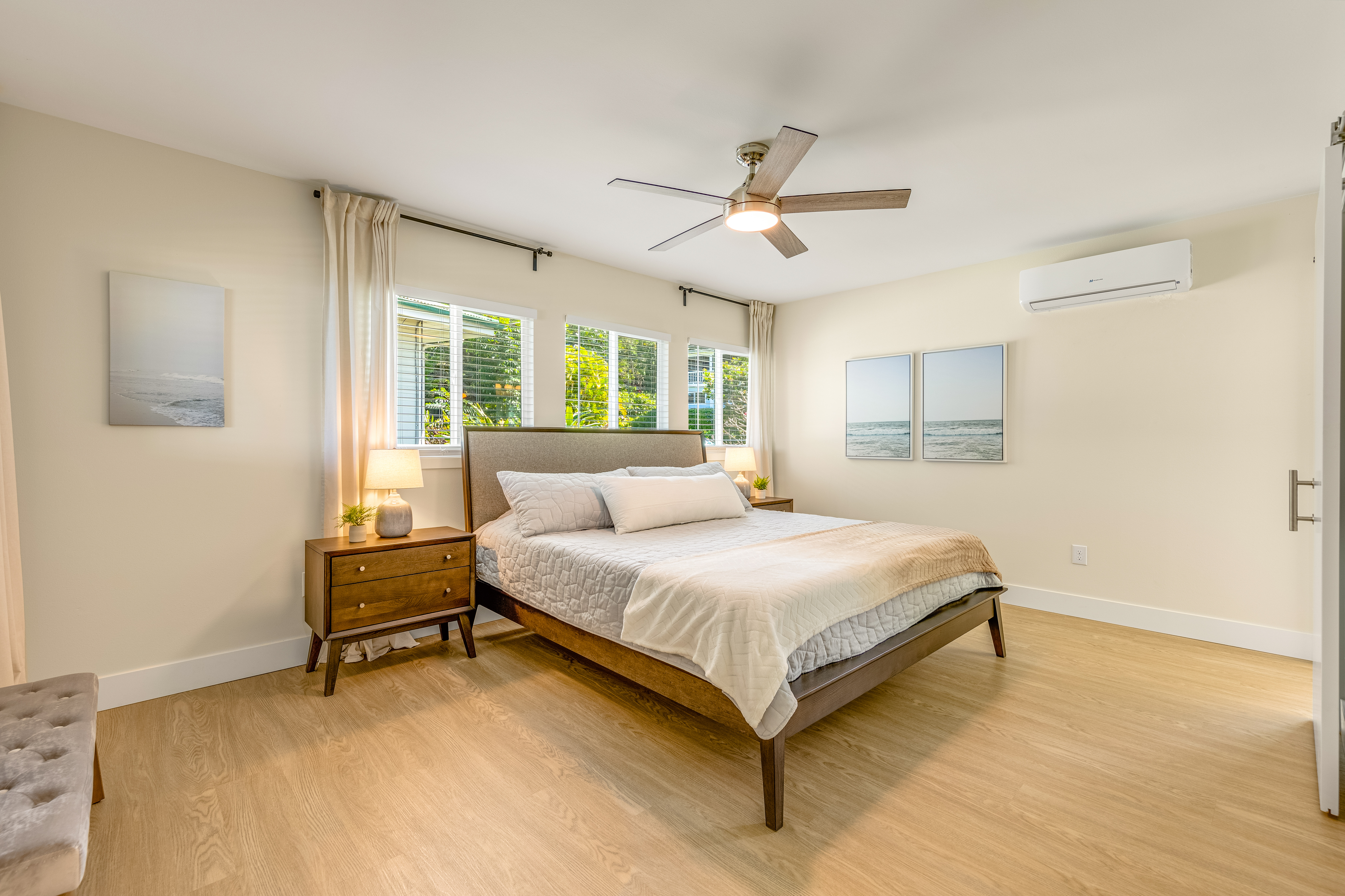 77-6472 Kilohana Street Kailua-Kona, HI 96740 - Photo 8 of 29 a bedroom with a bed and window