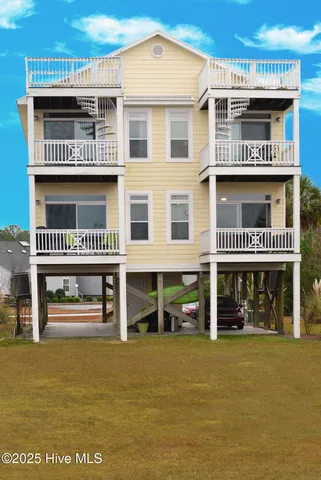 $1,700 | 4003 Marina Townes Drive, New Bern, NC 28560