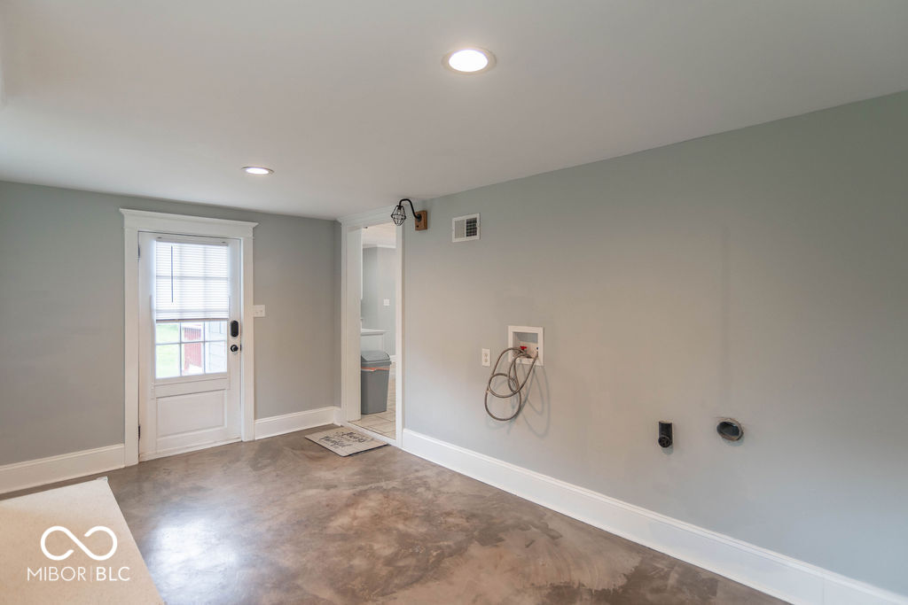 2636 South Hunter Road Indianapolis, IN 46239 - Photo 14 of 38