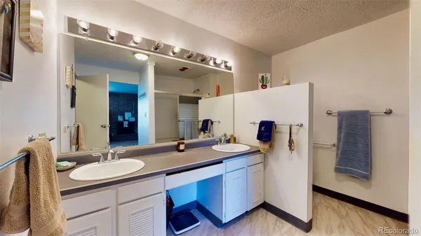 $2,635 | 555 East 10th Avenue, Unit 514, Denver, CO 80203