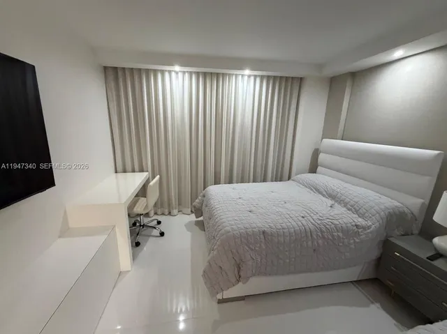 $1,100,000 | 5757 Collins Avenue, Unit 504, Miami Beach, FL 33140