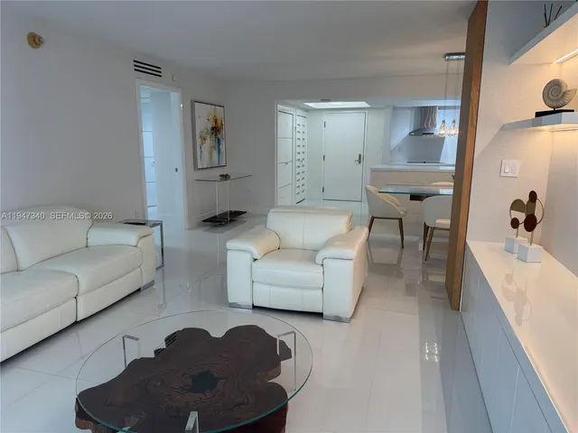 $1,100,000 | 5757 Collins Avenue, Unit 504, Miami Beach, FL 33140