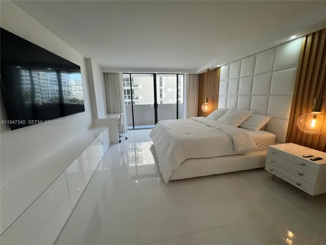 $1,100,000 | 5757 Collins Avenue, Unit 504, Miami Beach, FL 33140